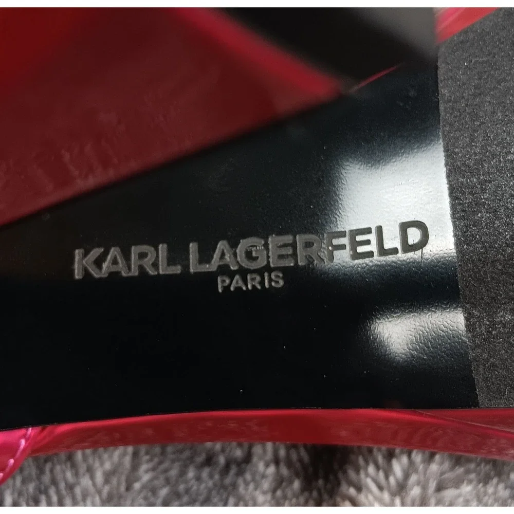 Karl Lagerfeld striking platform